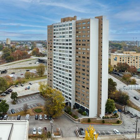 21Floor-Renovated 2Br,1Bath King And Queen Bed And Parking 애틀랜타 외부 사진