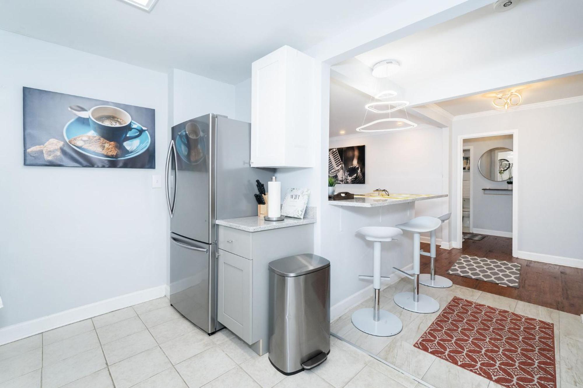 21Floor-Renovated 2Br,1Bath King And Queen Bed And Parking 애틀랜타 외부 사진