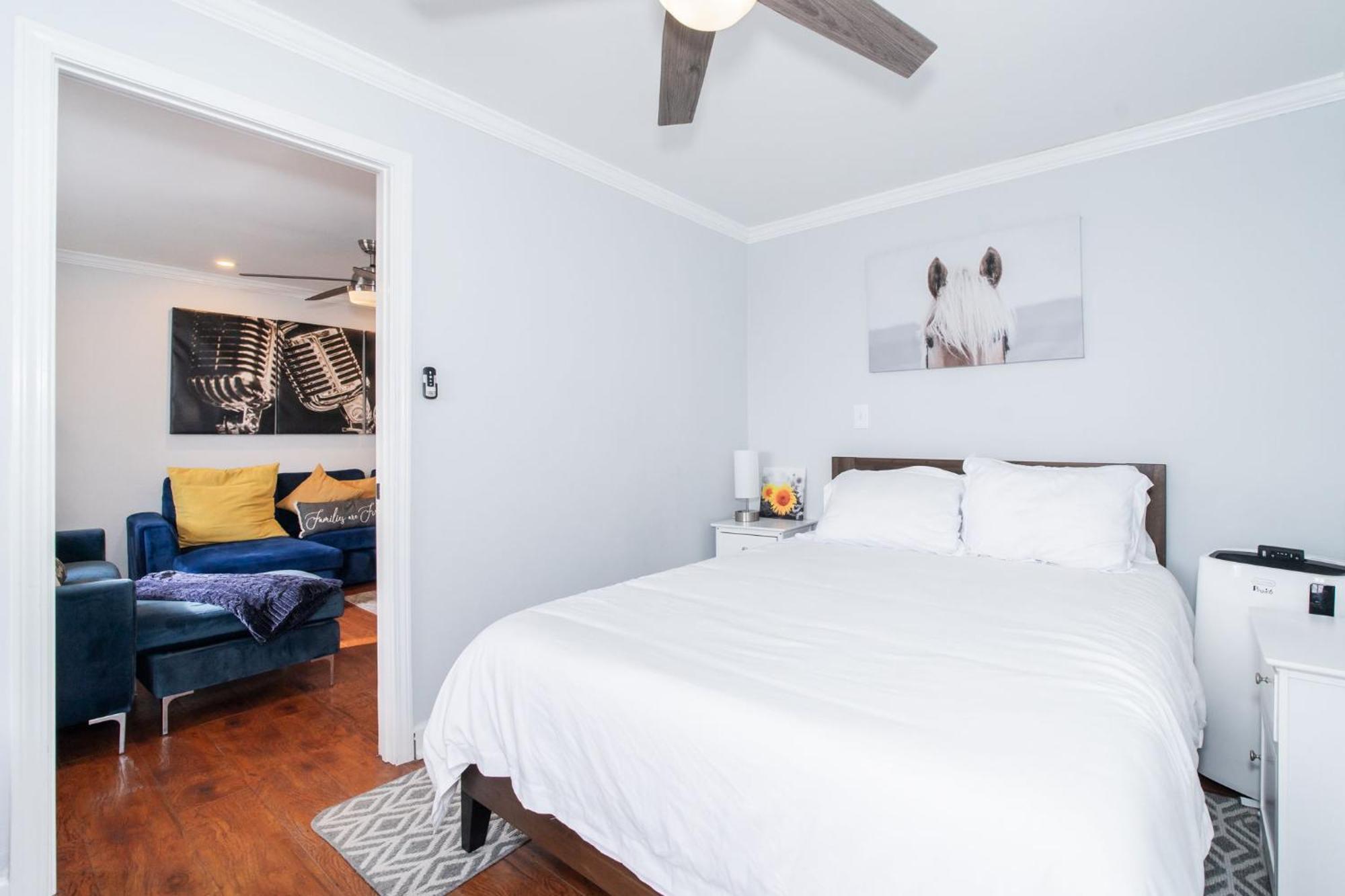 21Floor-Renovated 2Br,1Bath King And Queen Bed And Parking 애틀랜타 외부 사진