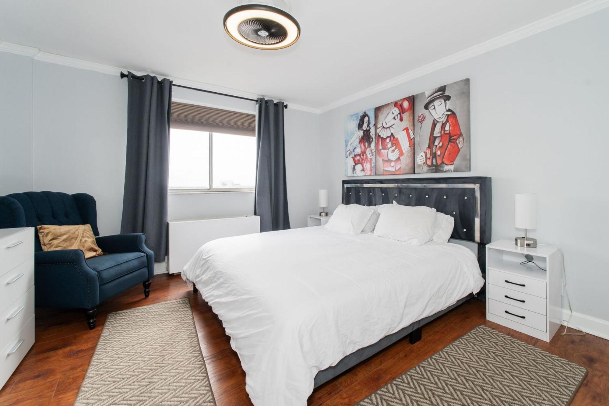 21Floor-Renovated 2Br,1Bath King And Queen Bed And Parking 애틀랜타 외부 사진