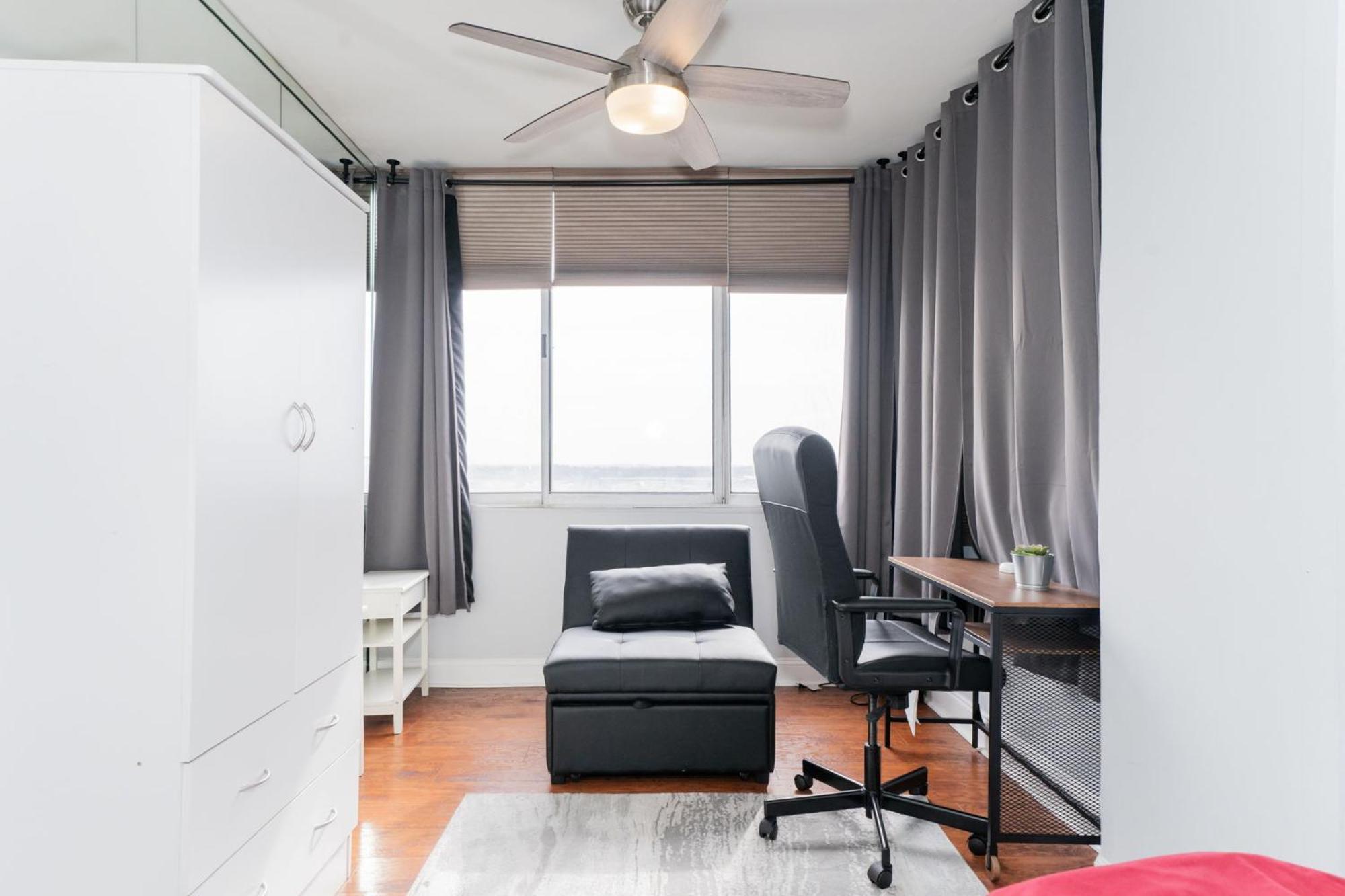 21Floor-Renovated 2Br,1Bath King And Queen Bed And Parking 애틀랜타 외부 사진