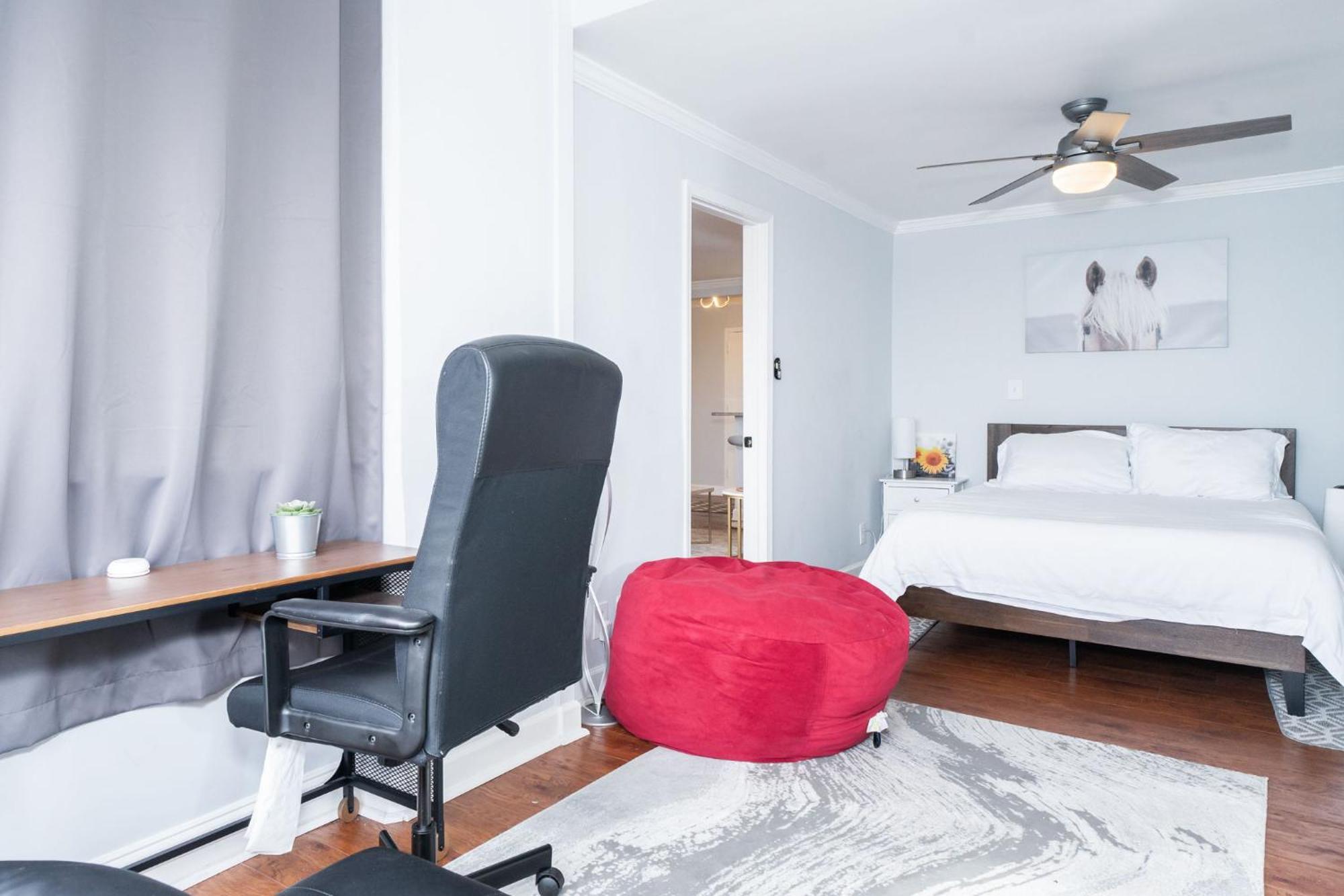 21Floor-Renovated 2Br,1Bath King And Queen Bed And Parking 애틀랜타 외부 사진