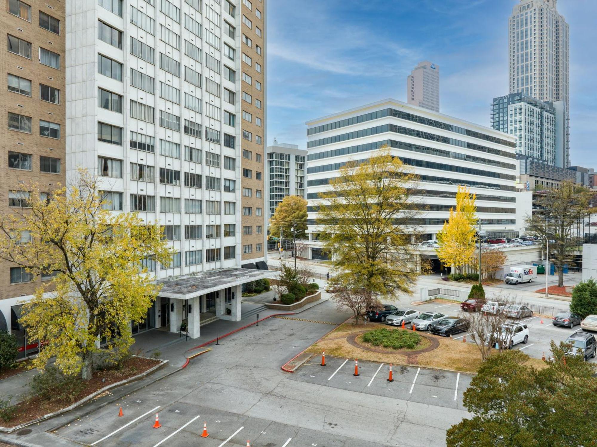 21Floor-Renovated 2Br,1Bath King And Queen Bed And Parking 애틀랜타 외부 사진